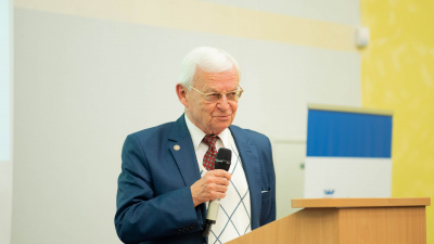 Prof. Wojciech Lamentowicz