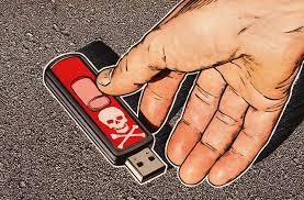 Nie podłączaj urządzeń USB pochodzących z niewiadomego lub niezaufanego źródła