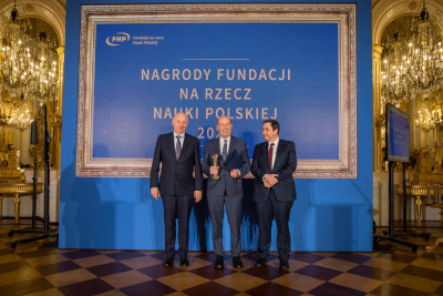 Krzysztof Liberek podczas ceremonii wręczenia Nagrody Fundacji na rzecz Nauki Polskiej