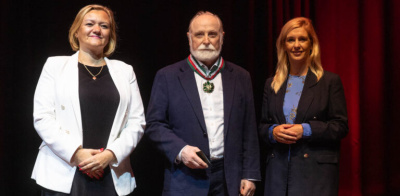 Stefan Chwin otrzymał Złoty Medal "Zasłużony Kulturze Gloria Artis" (Fot. Europejskie Centrum Solidarności)