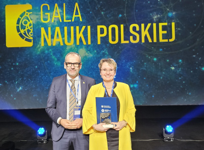 Rektor UG prof. Piotr Stepnowski i prof. Małgorzata Lipowska podczas Gali Nauki Polskiej 2025