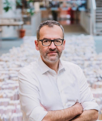 Zdjęcie do oferty 1: Rektor UG, prof. Piotr Stepnowski na Wydziale Chemii