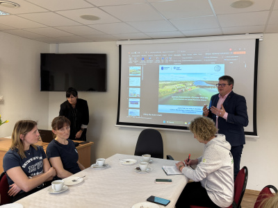 Spotkanie w sali konferencyjnej CMiOW w Borucinie