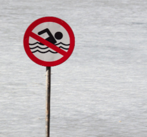 Zakaz kąpieli, fot. Pixabay