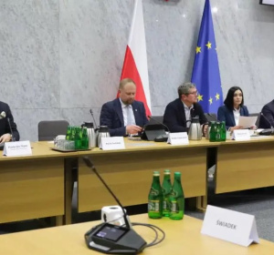 Foto: PAP/Tomasz Gzell