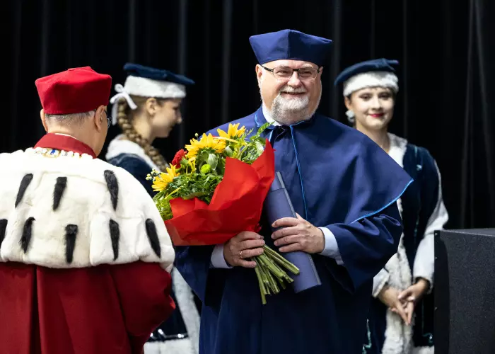 Ilustracja: Prof. Grzegorz Węgrzyn doktorem honoris causa po raz drugi!