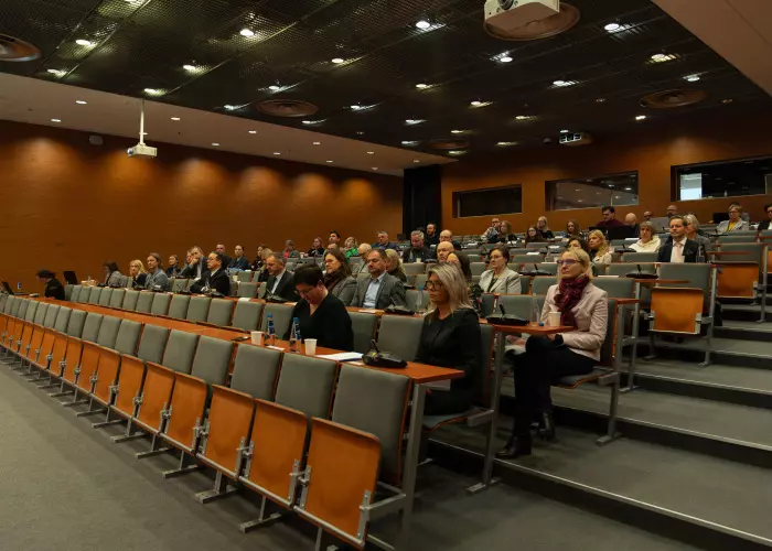 {{ value_6|escape }}