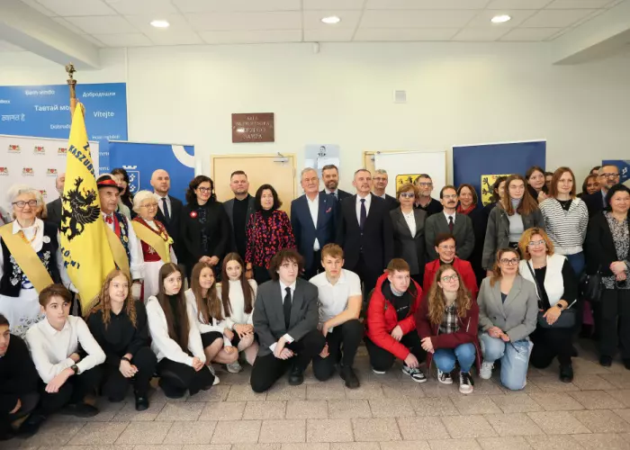 Profesor Jerzy Samp uhonorowany na UG