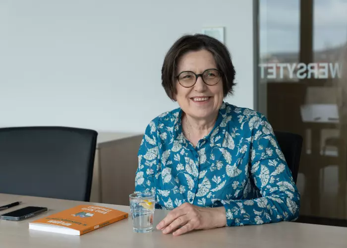 {{ value_6|escape }}