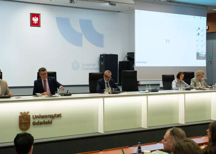 Skrót informacji z posiedzenia Senatu UG