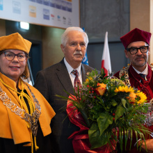 Dziekan WCh prof. B. Grobelna, prof. J. Leszczyński, Rektor UG prof. P. Stepnowski