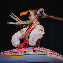 Polsko-chiński pokaz mody (nauczyciele i studenci IK UG, Zespół Pieśni i Tańca „Jantar”), fot. Dawid Kopaniszyn