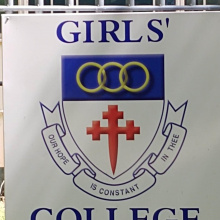 logo  Girls’ College w Bulawayo