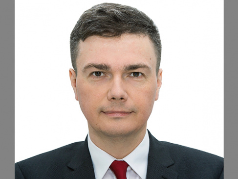 prof. dr hab. Tomasz Puzyn 