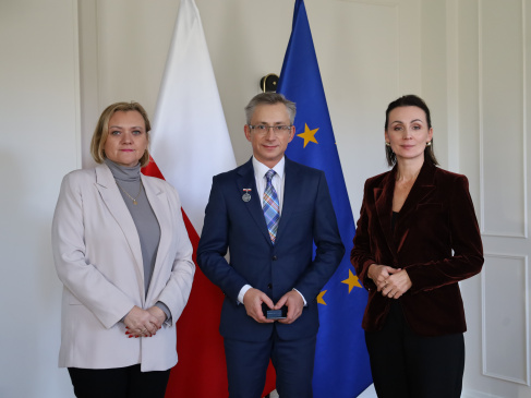 Wręczenie medalu ministra infrastruktury dr. Markowi Rutce