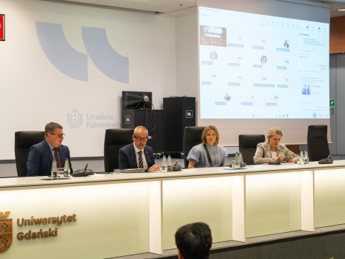 Grono rektorskie podczas posiedzenia Senatu UG 21.05.2026