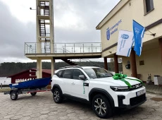 Podarowany samochód z przyczepą - mobilne laboratorium