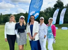 Kobiety na polu golfowym