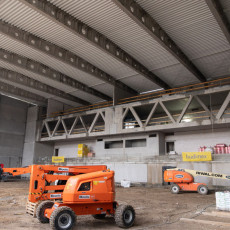 Zdjęcie przedstawia Centrum Sportowe UG w środku hali.